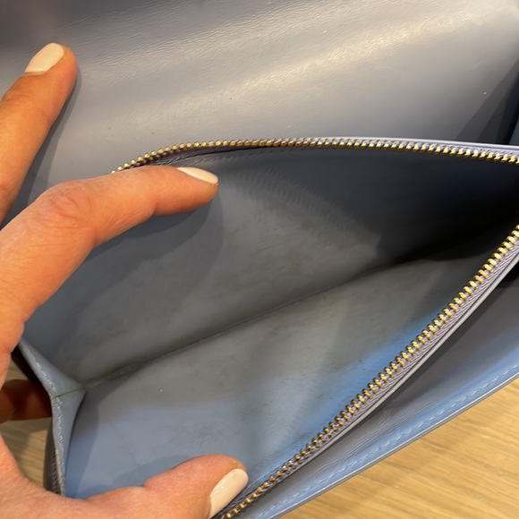 Authentic Louis Vuitton LV Vernis Light Blue wallet/ clutch - Picture 9 of 14